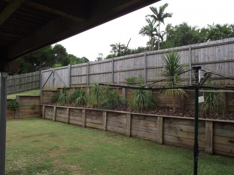 2 Carissa Street, Arana Hills QLD 4054