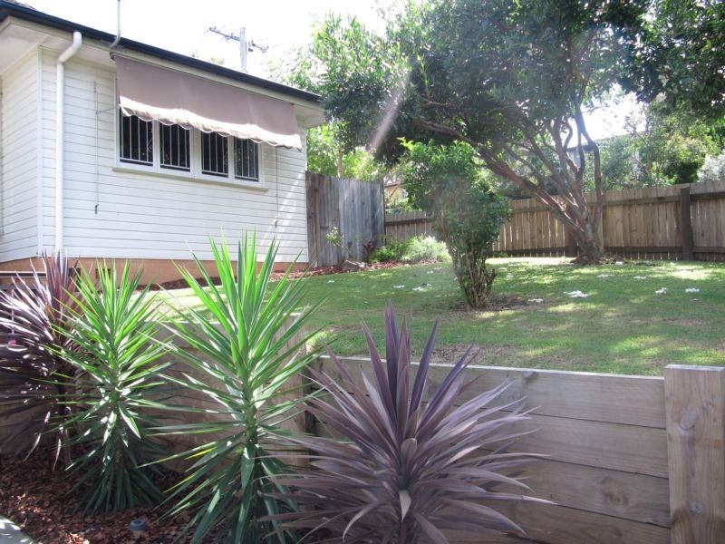 2 Carissa Street, Arana Hills QLD 4054