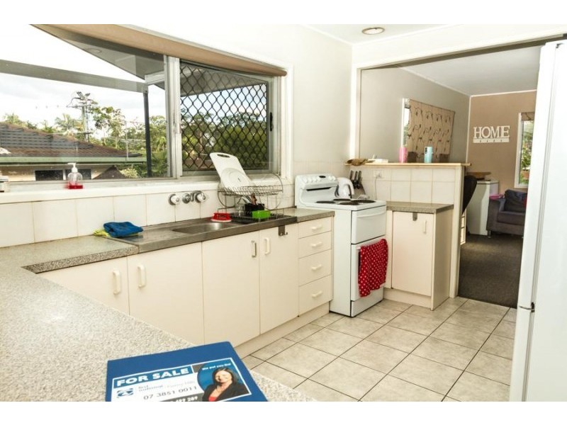 3 Dooloo Crescent, Ferny Hills QLD 4055