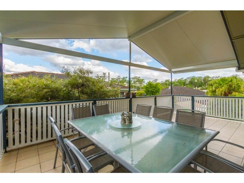 3 Dooloo Crescent, Ferny Hills QLD 4055