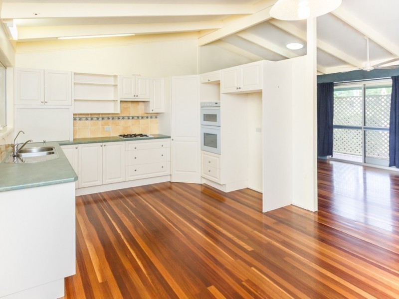 30 Hutton Road, Arana Hills QLD 4054