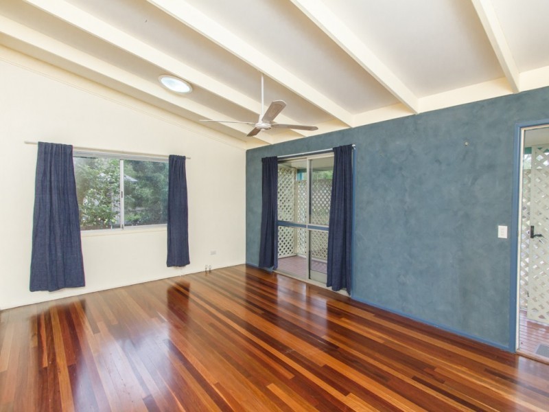 30 Hutton Road, Arana Hills QLD 4054