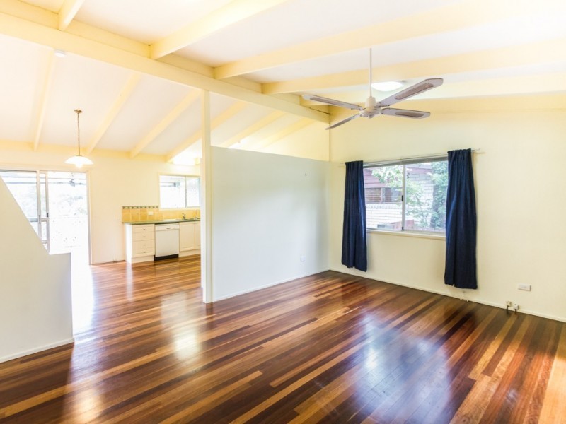 30 Hutton Road, Arana Hills QLD 4054