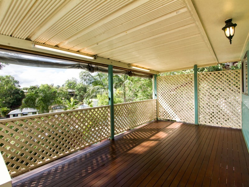 30 Hutton Road, Arana Hills QLD 4054