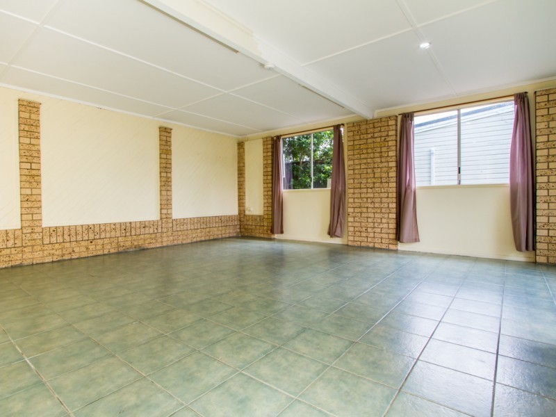 30 Hutton Road, Arana Hills QLD 4054