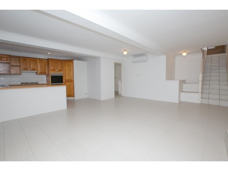 9 Danyo Crescent, Ferny Hills QLD 4055