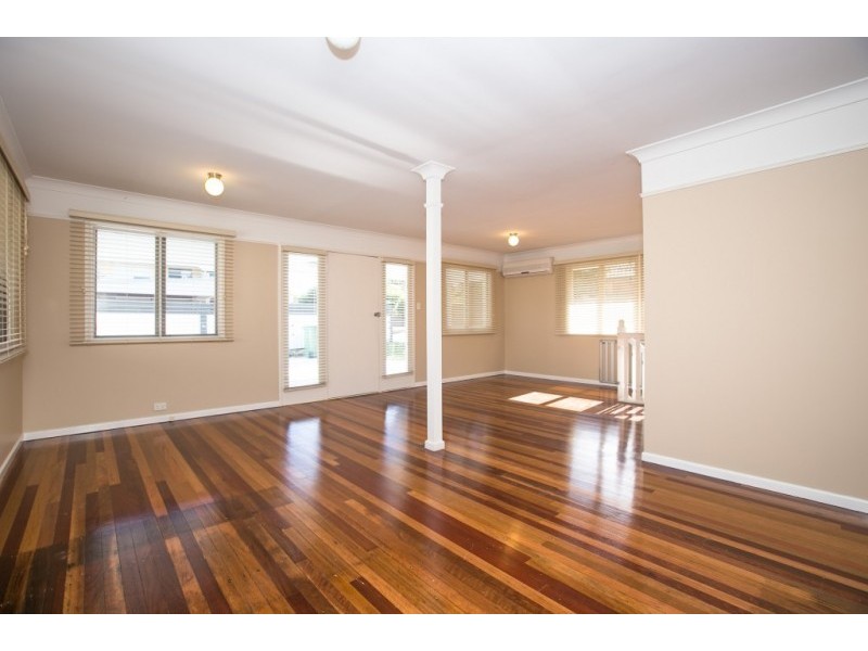 9 Danyo Crescent, Ferny Hills QLD 4055