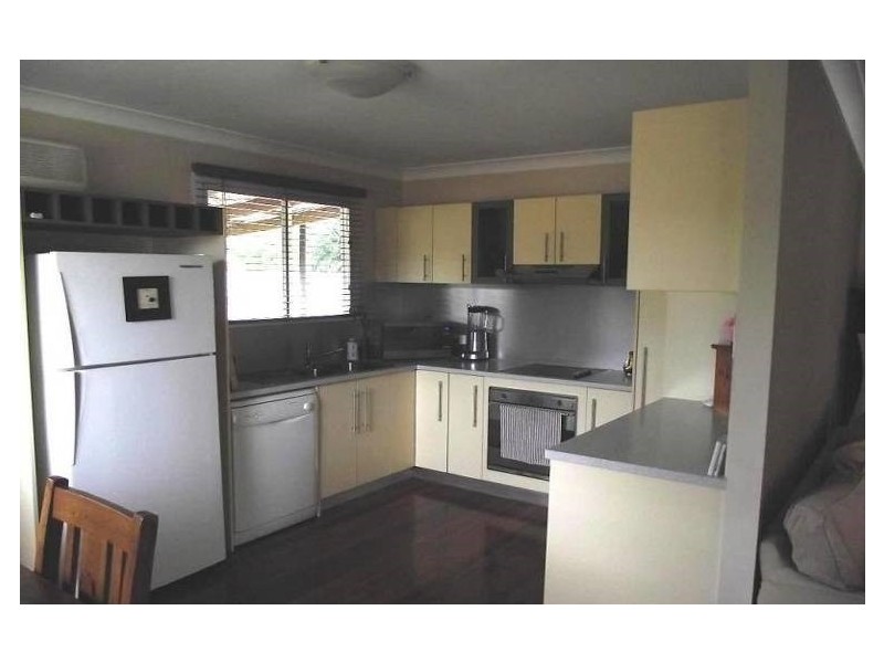 2 Carissa, Arana Hills QLD 4054