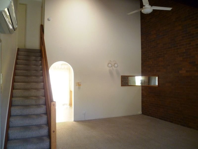 21/9 Lleslie st, Arana Hills QLD 4054