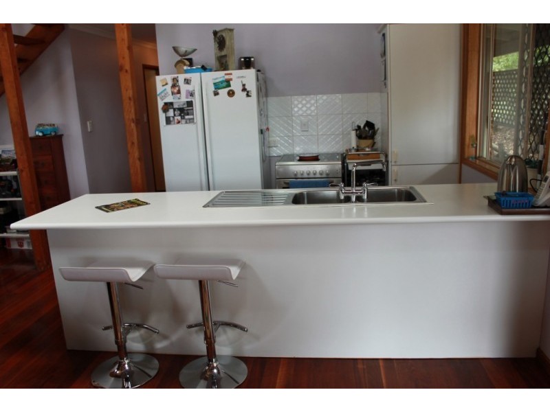 1131 South Pine Road, Arana Hills QLD 4054