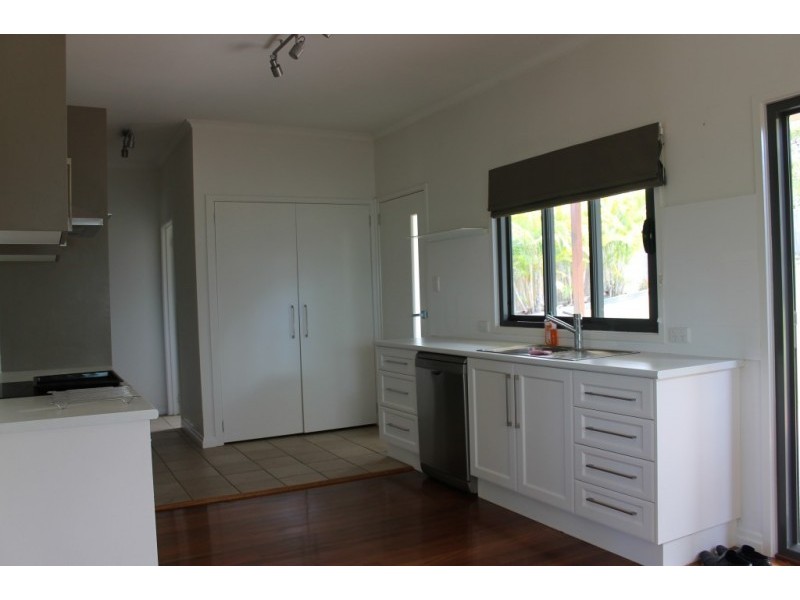 46 Leslie Street, Arana Hills QLD 4054