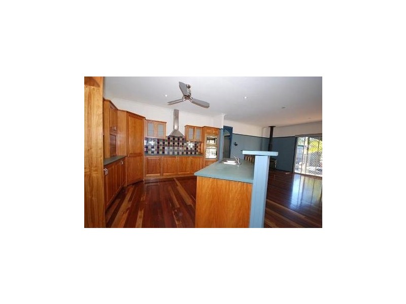 6 Silverwood Court, Ferny Hills QLD 4055