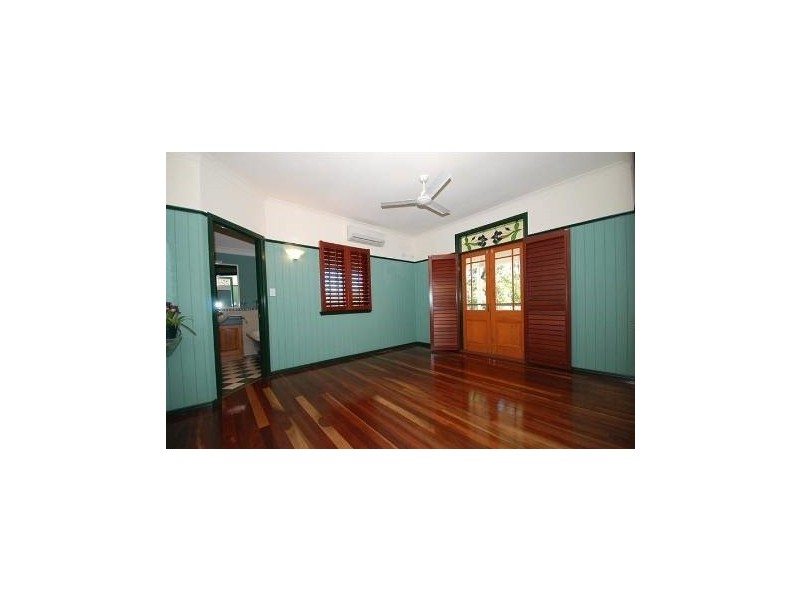 6 Silverwood Court, Ferny Hills QLD 4055