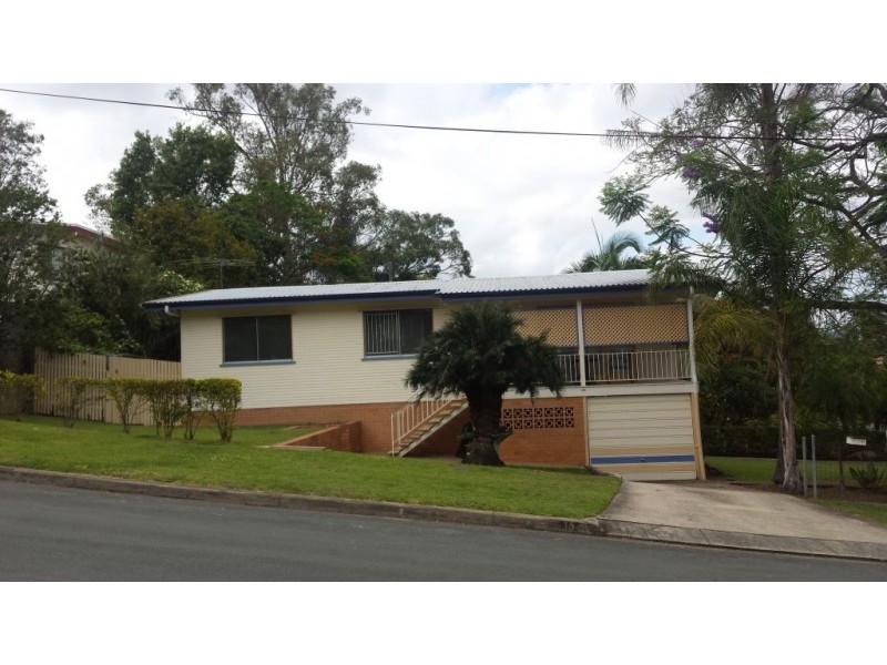 15 Burloo Crescent, Ferny Hills QLD 4055