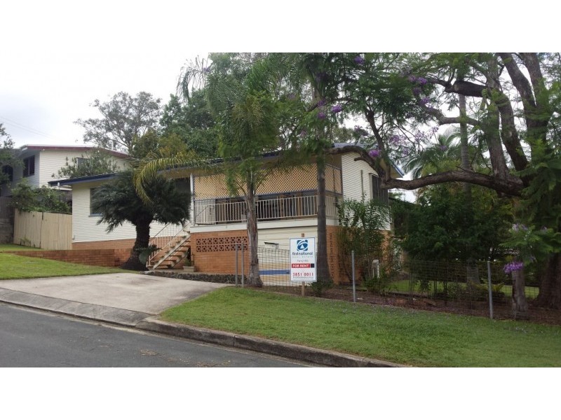 15 Burloo Crescent, Ferny Hills QLD 4055