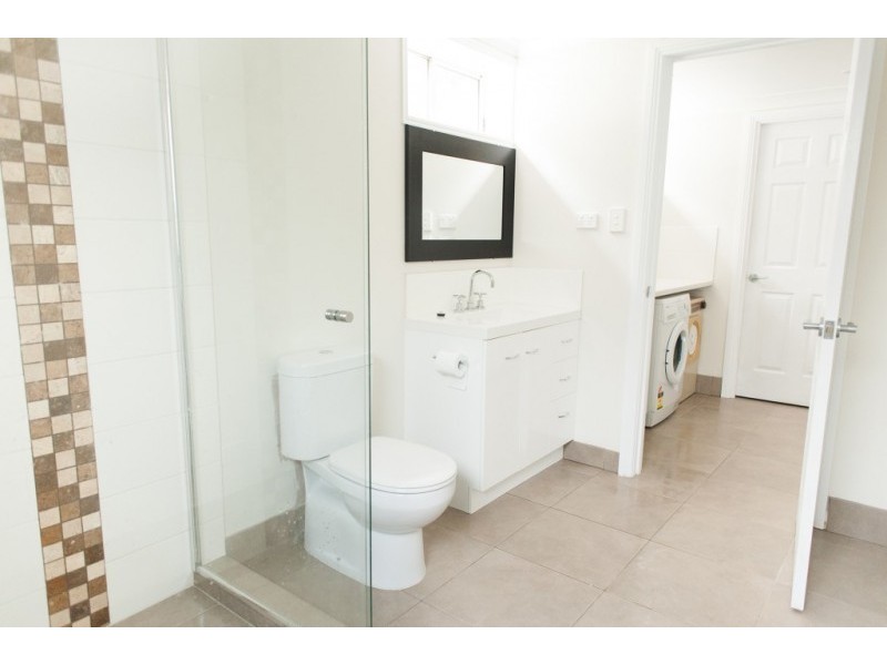 16 Dunbil Avenue, Ferny Hills QLD 4055