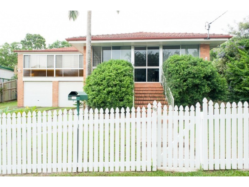 16 Dunbil Avenue, Ferny Hills QLD 4055