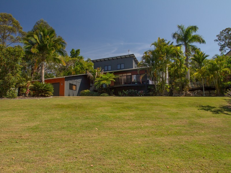 9 Linkwood Drive, Ferny Hills QLD 4055