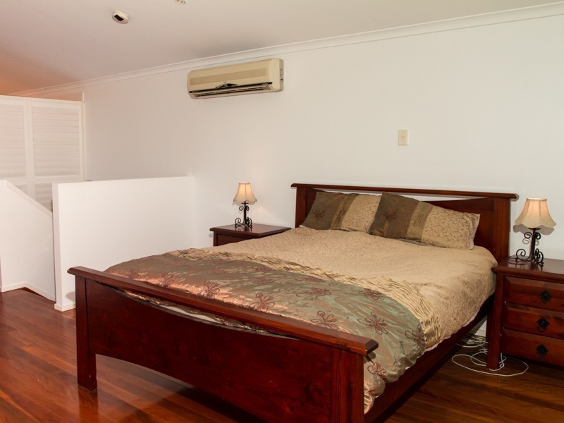 9 Linkwood Drive, Ferny Hills QLD 4055