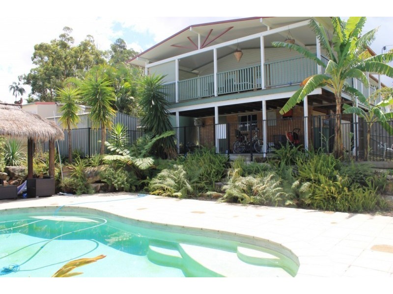 11 Mitchell Street, Arana Hills QLD 4054