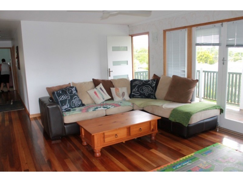 11 Mitchell Street, Arana Hills QLD 4054