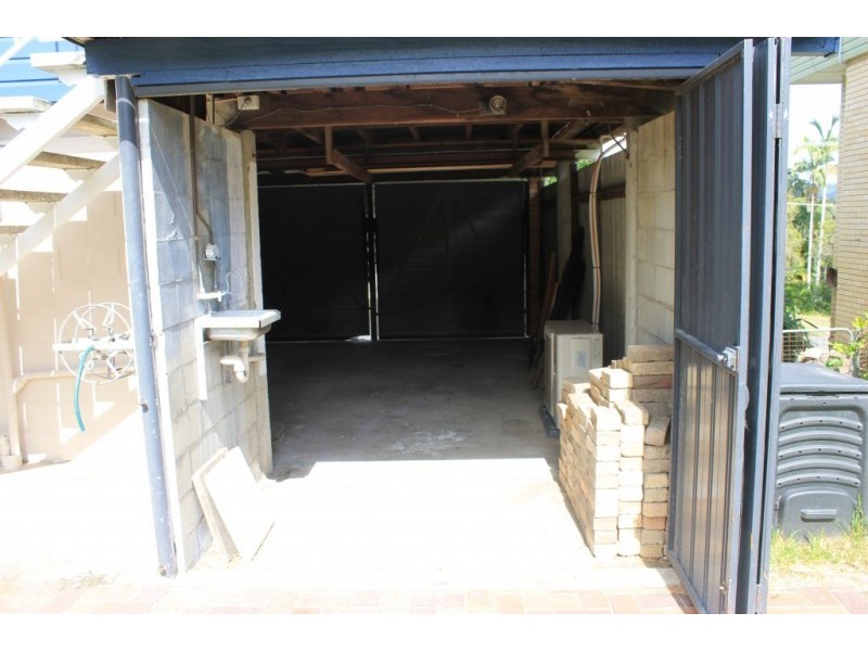 18 Eurobin Crescent, Ferny Hills QLD 4055