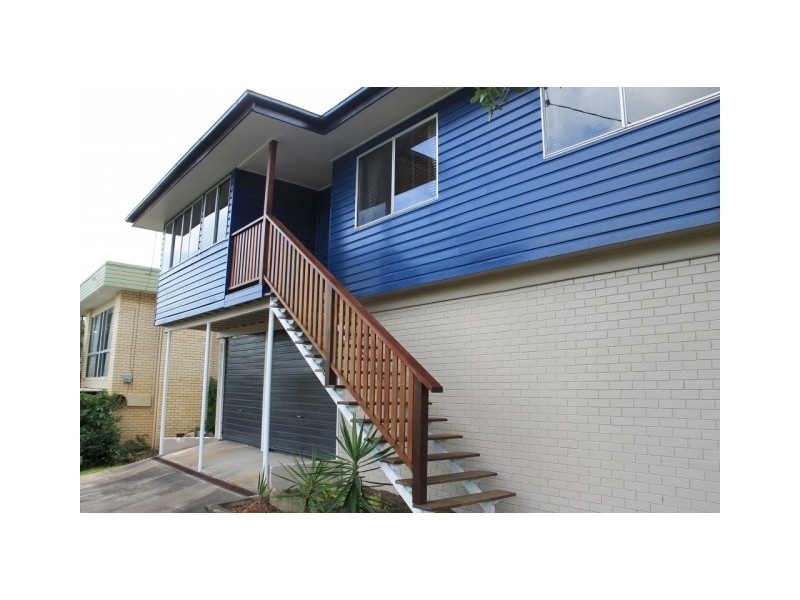 18 Eurobin Crescent, Ferny Hills QLD 4055