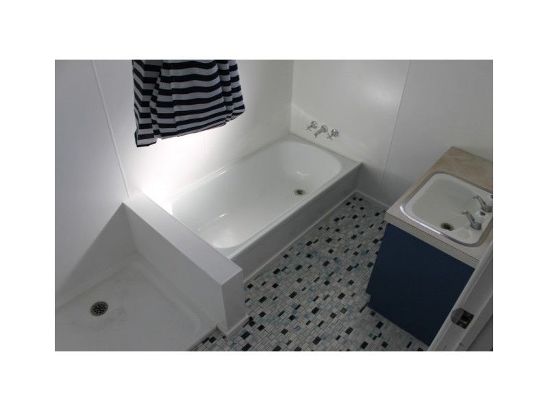 18 Eurobin Crescent, Ferny Hills QLD 4055