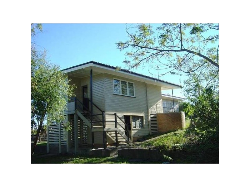 26 Grunert Street, Holland Park QLD 4121