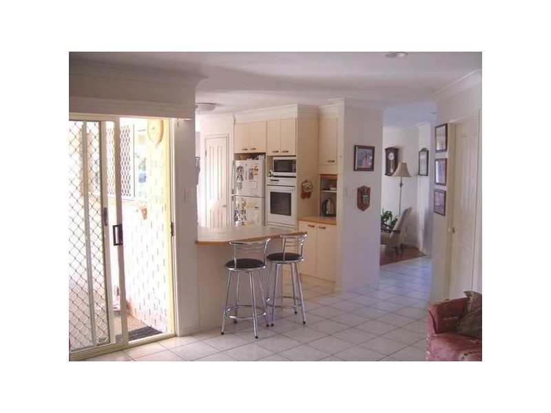 8 Delvin Court, Arana Hills QLD 4054