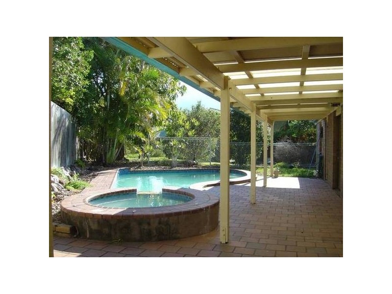 44 Aralia Street, Ferny Hills QLD 4055