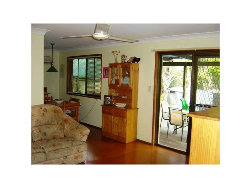 16 Palall Court, Ferny Hills QLD 4055