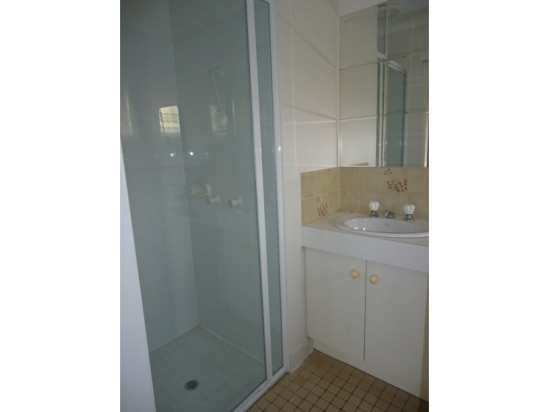 16 Duntreath Street, Keperra QLD 4054