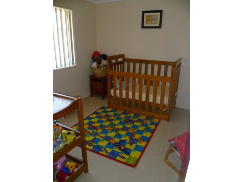 27 Hawkes Avenue, Arana Hills QLD 4054