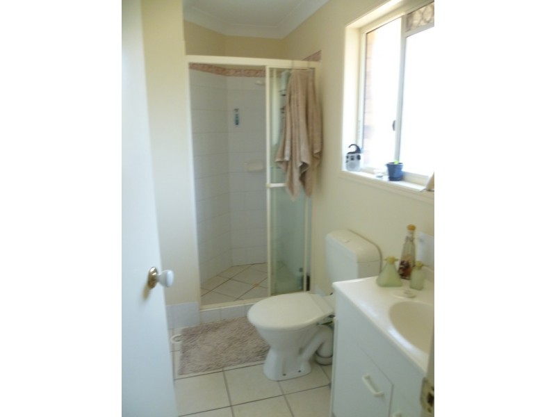 27 Hawkes Avenue, Arana Hills QLD 4054