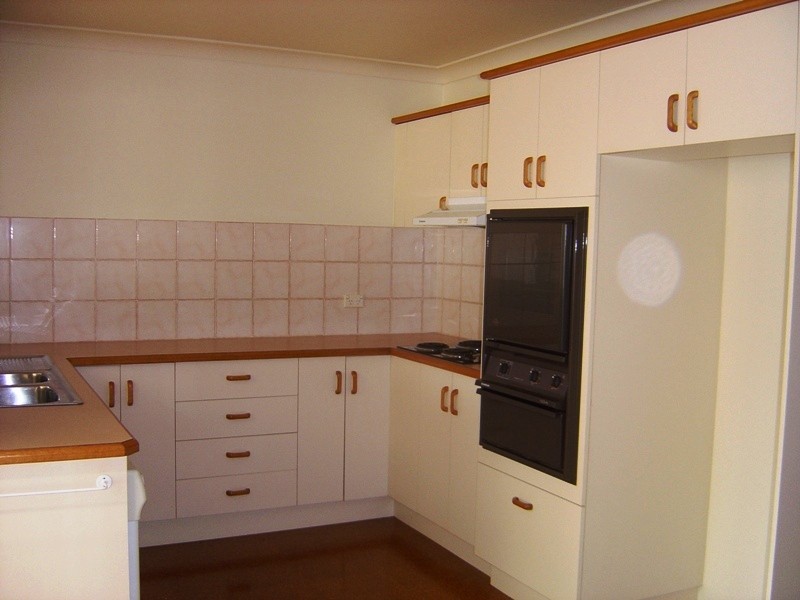 6 Corkwood Court, Arana Hills QLD 4054