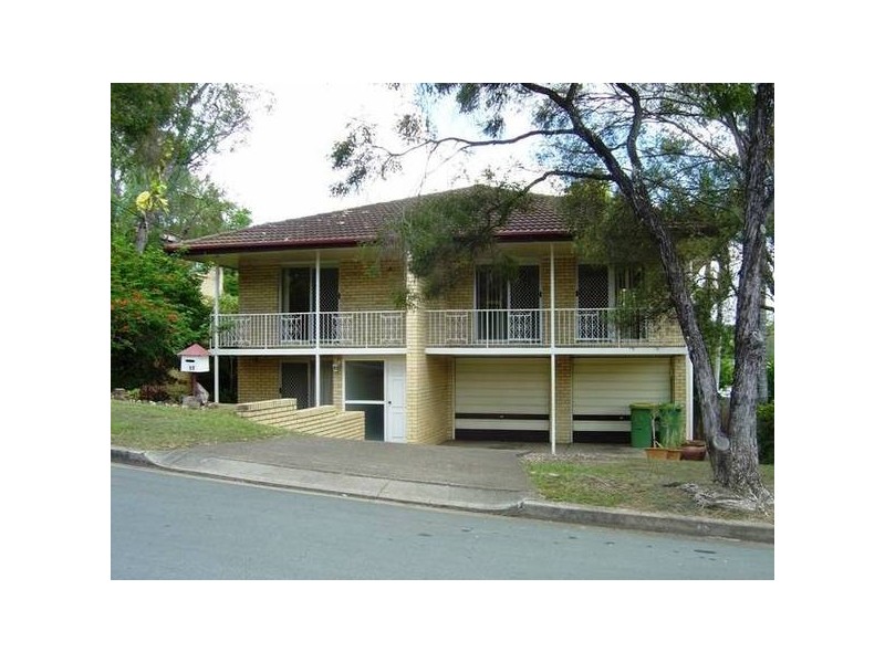 17 Elaroo Crescent, Ferny Hills QLD 4055