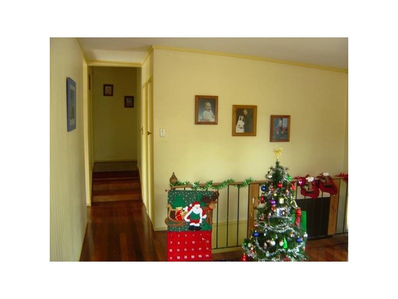 11 Danyo Crescent, Ferny Hills QLD 4055