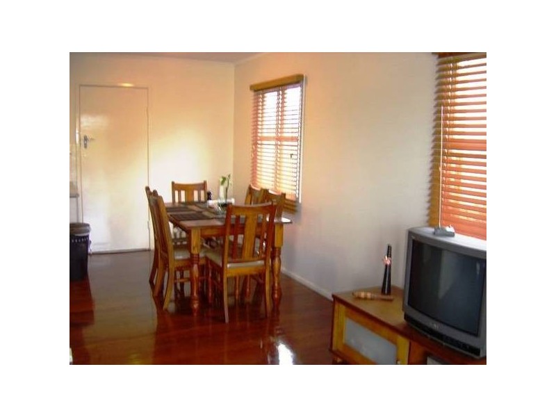 16 Mawarra Avenue, Ferny Hills QLD 4055