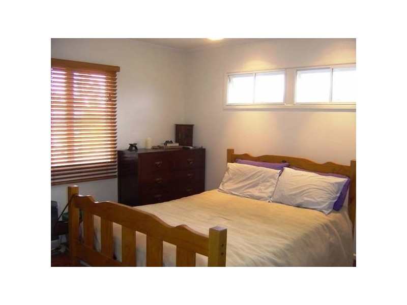 16 Mawarra Avenue, Ferny Hills QLD 4055