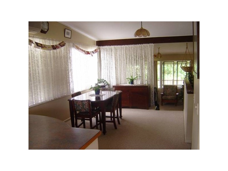 22 Penambul Crescent, Ferny Hills QLD 4055