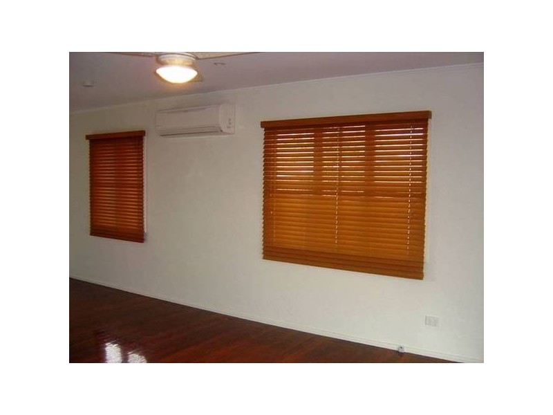 16 Mawarra Avenue, Ferny Hills QLD 4055