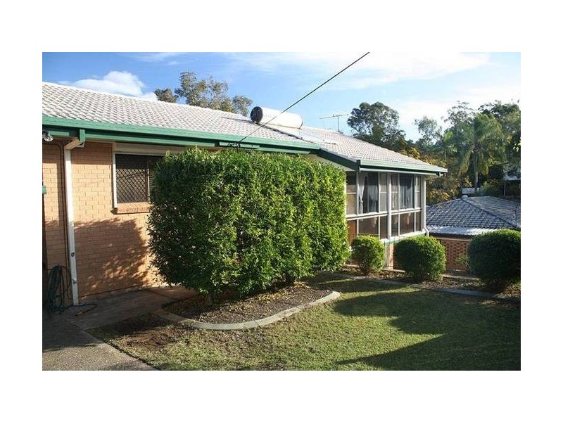 241 Patricks Road, Ferny Hills QLD 4055