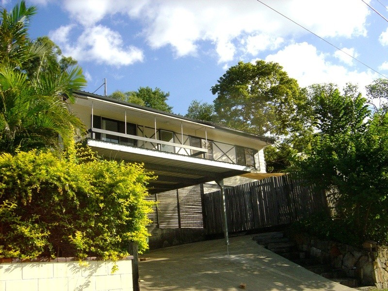 31 Menangle Ave, Arana Hills QLD 4054