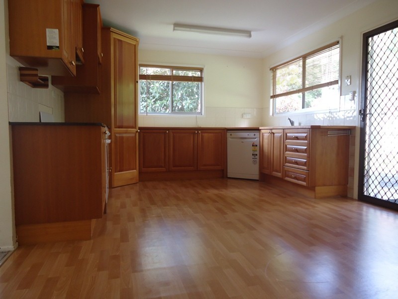 31 Menangle Ave, Arana Hills QLD 4054