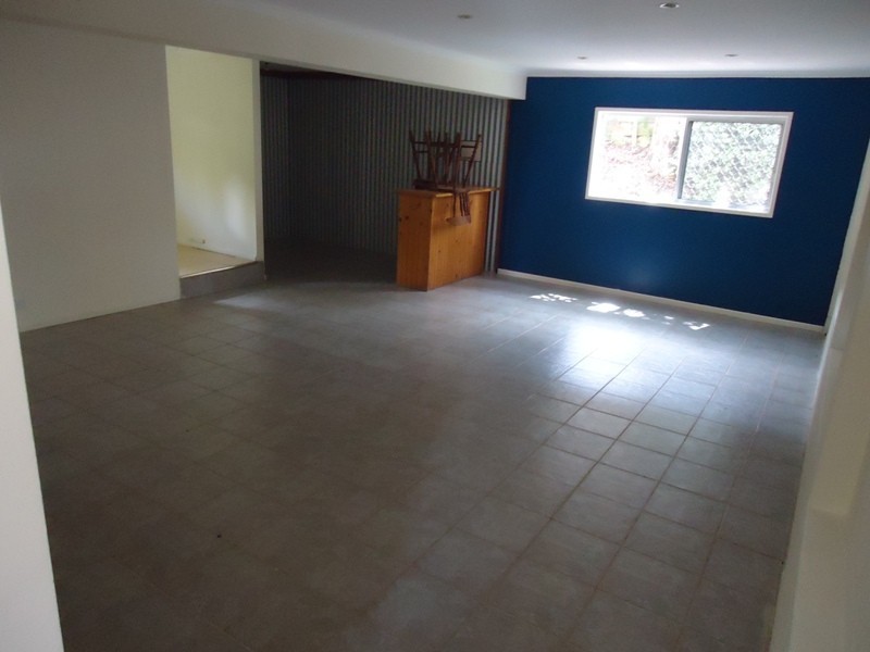 31 Menangle Ave, Arana Hills QLD 4054