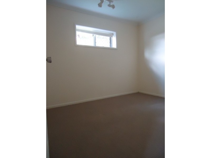 31 Menangle Ave, Arana Hills QLD 4054