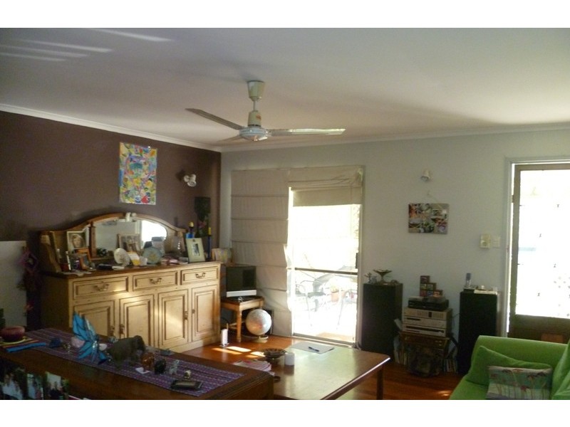 6 Tuttumburra Court, Ferny Hills QLD 4055