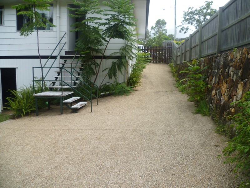 6 Tuttumburra Court, Ferny Hills QLD 4055