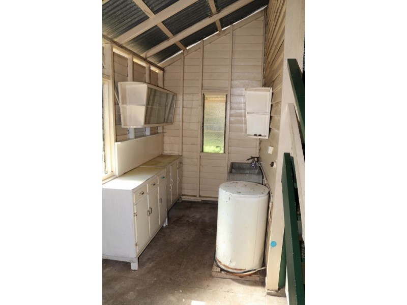 16 Booker Street, Keperra QLD 4054